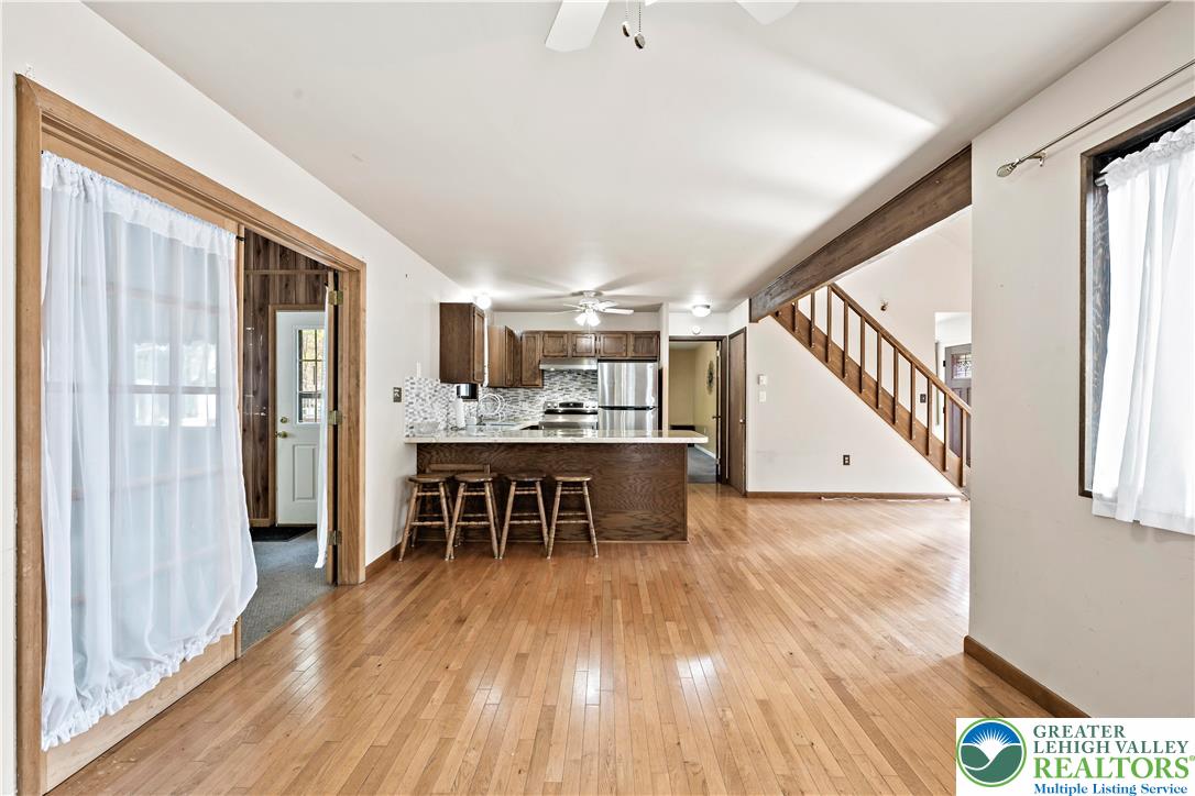 Stroud Twp, Pennsylvania 18301, United States, 5 Bedrooms Bedrooms, ,2 BathroomsBathrooms,Residential,Active,142115