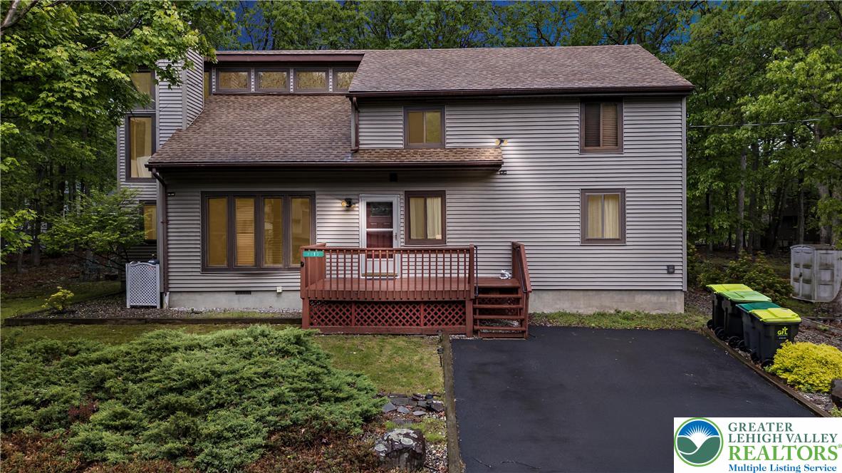 Stroud Twp, Pennsylvania 18301, United States, 5 Bedrooms Bedrooms, ,2 BathroomsBathrooms,Residential,Active,142115