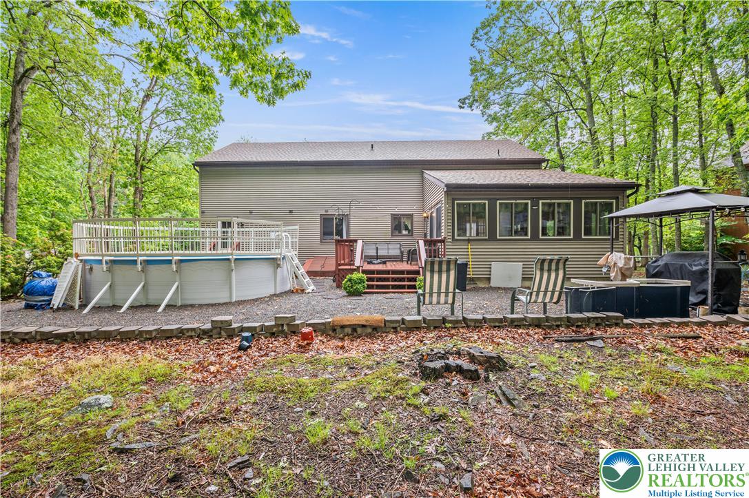 Stroud Twp, Pennsylvania 18301, United States, 5 Bedrooms Bedrooms, ,2 BathroomsBathrooms,Residential,Active,142115