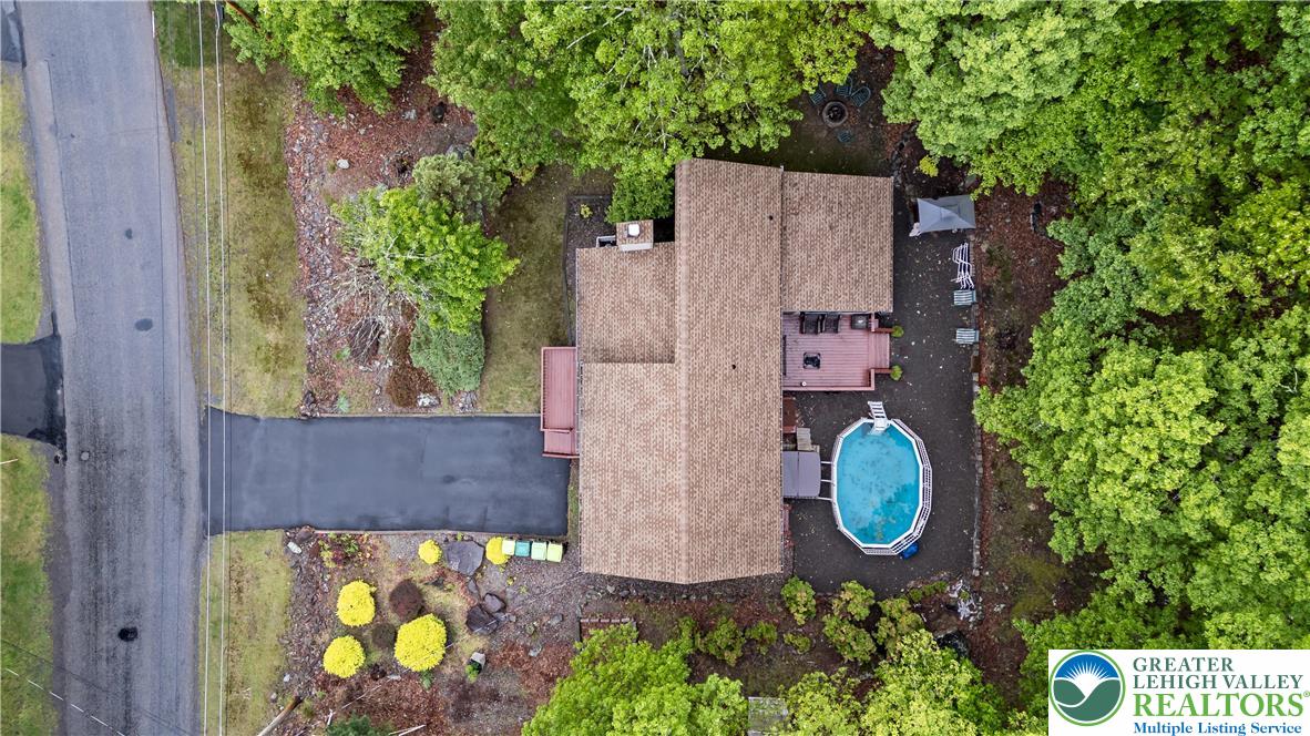 Stroud Twp, Pennsylvania 18301, United States, 5 Bedrooms Bedrooms, ,2 BathroomsBathrooms,Residential,Active,142115