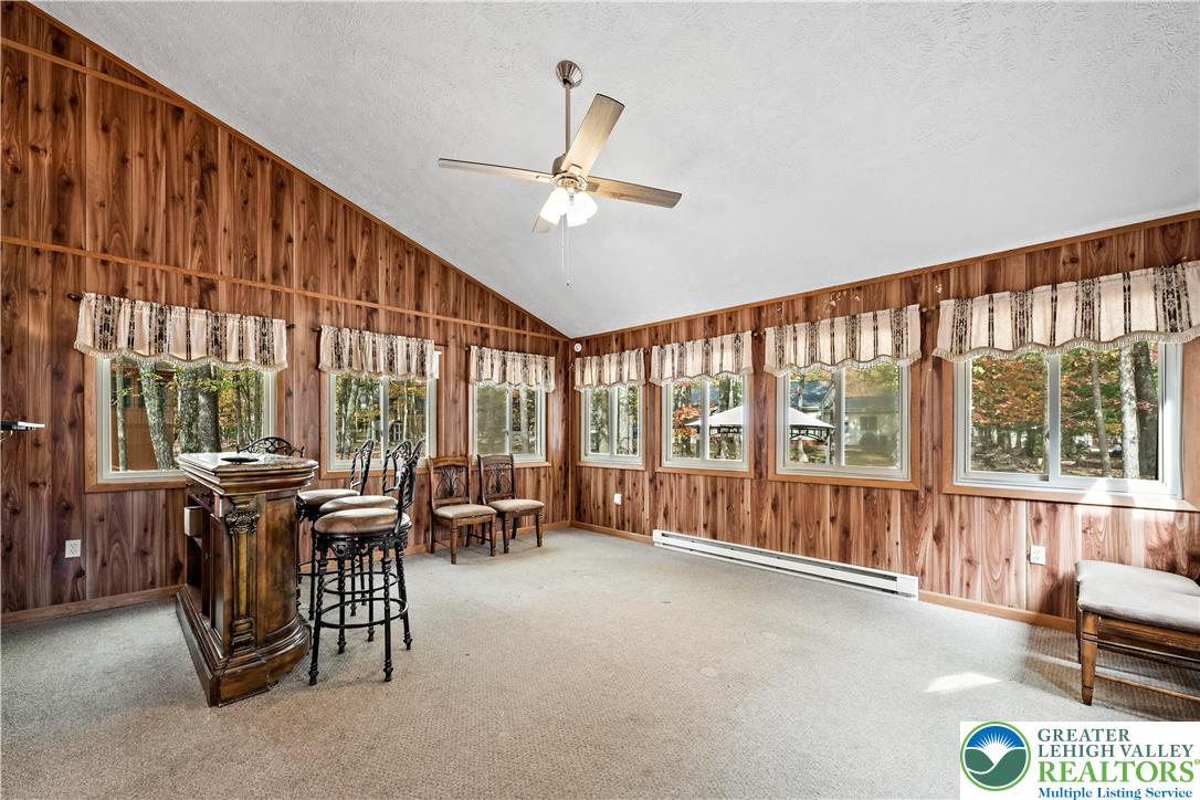 Stroud Twp, Pennsylvania 18301, United States, 5 Bedrooms Bedrooms, ,2 BathroomsBathrooms,Residential,Active,142115