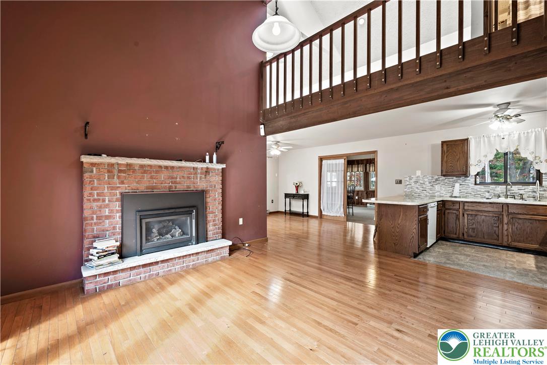 Stroud Twp, Pennsylvania 18301, United States, 5 Bedrooms Bedrooms, ,2 BathroomsBathrooms,Residential,Active,142115