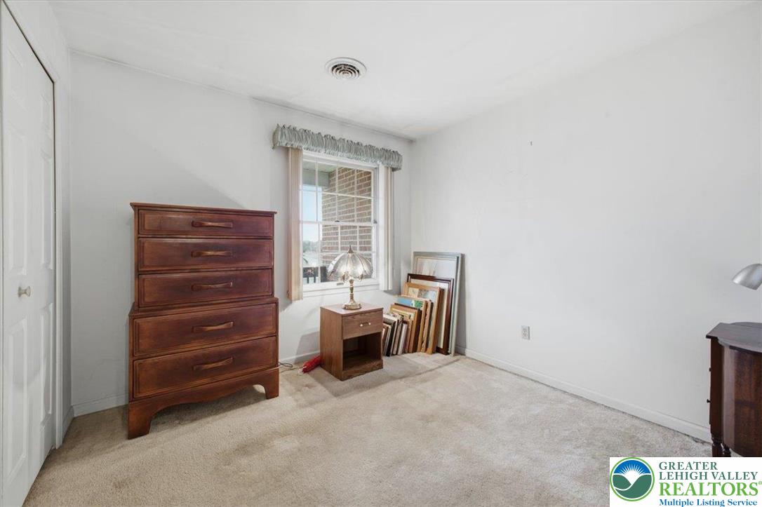 Hanover Twp, Pennsylvania 18017, United States, 2 Bedrooms Bedrooms, ,2 BathroomsBathrooms,Residential,Active,254552