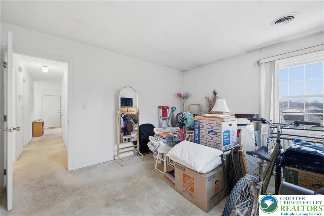 Hanover Twp, Pennsylvania 18017, United States, 2 Bedrooms Bedrooms, ,2 BathroomsBathrooms,Residential,Active,254552