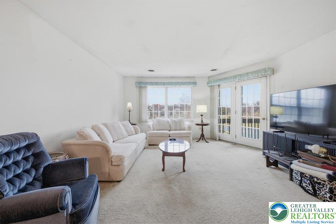 Hanover Twp, Pennsylvania 18017, United States, 2 Bedrooms Bedrooms, ,2 BathroomsBathrooms,Residential,Active,254552