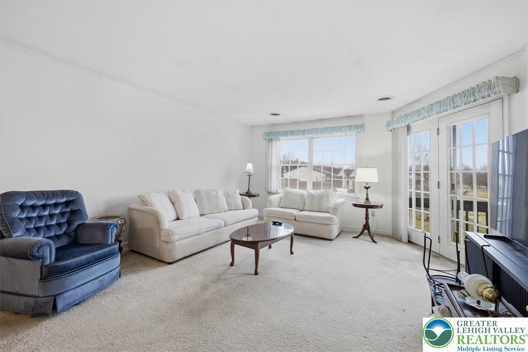 Hanover Twp, Pennsylvania 18017, United States, 2 Bedrooms Bedrooms, ,2 BathroomsBathrooms,Residential,Active,254552