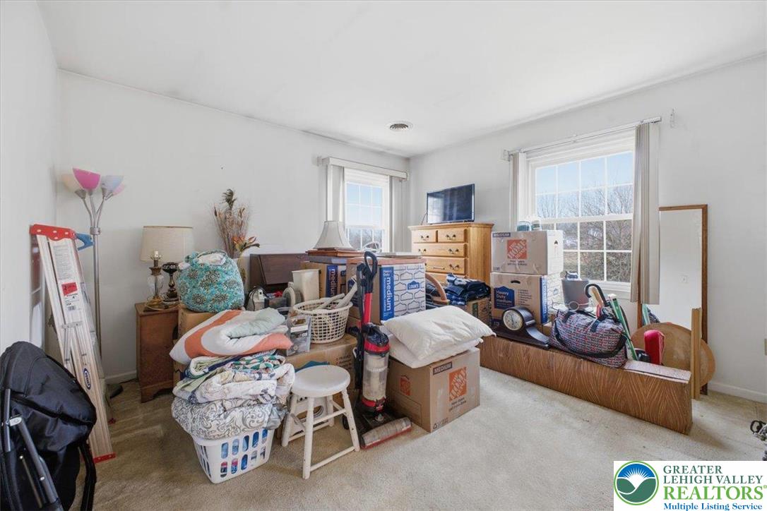 Hanover Twp, Pennsylvania 18017, United States, 2 Bedrooms Bedrooms, ,2 BathroomsBathrooms,Residential,Active,254552