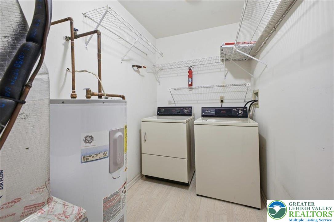 Hanover Twp, Pennsylvania 18017, United States, 2 Bedrooms Bedrooms, ,2 BathroomsBathrooms,Residential,Active,254552