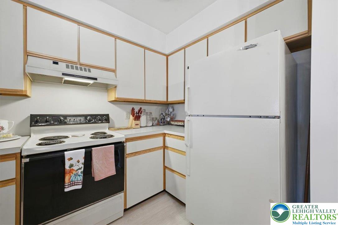 Hanover Twp, Pennsylvania 18017, United States, 2 Bedrooms Bedrooms, ,2 BathroomsBathrooms,Residential,Active,254552