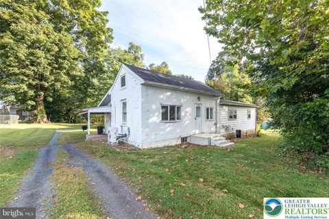 Photo of 3935 Linden Street, Bethlehem Twp, PA 18020 (MLS # 766015) Photo of 3935 Linden Street, Bethlehem Twp, PA 18020 (MLS # 766015)