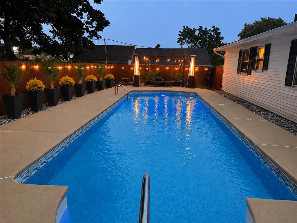 1432 Greenview