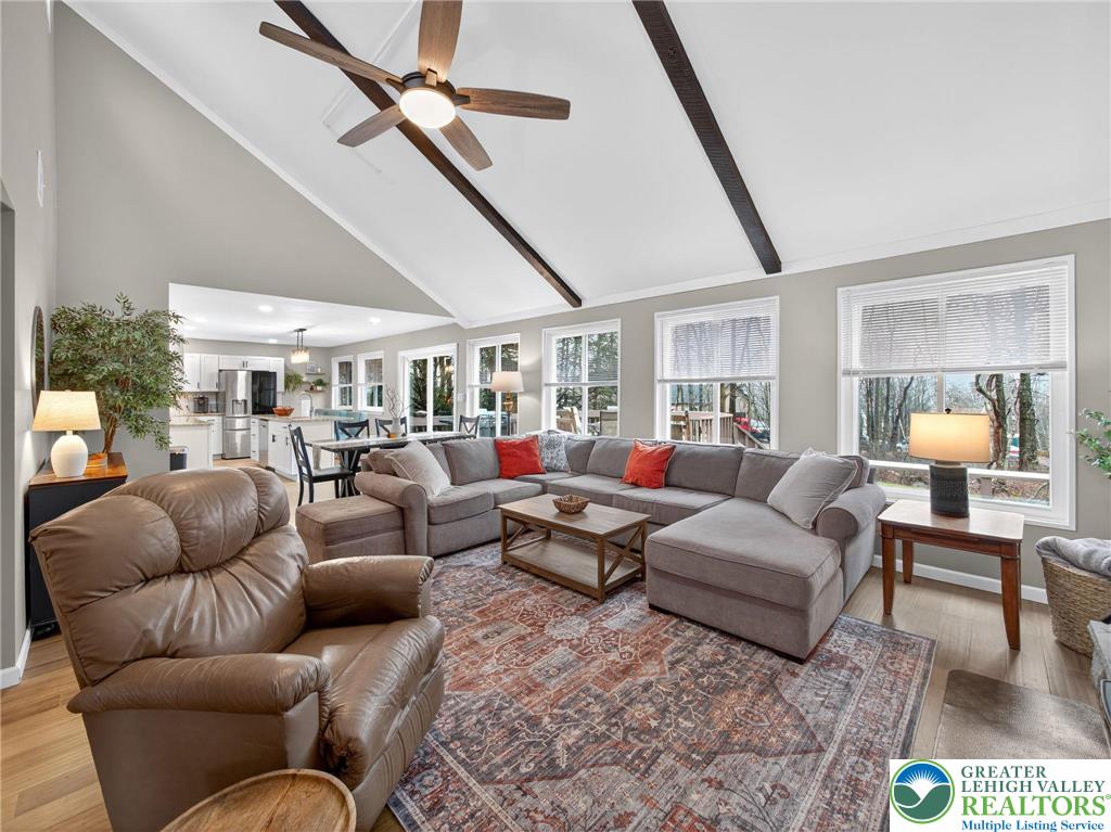 Tobyhanna Twp, Pennsylvania 18334, United States, 3 Bedrooms Bedrooms, ,1 BathroomBathrooms,Residential,Active,242234