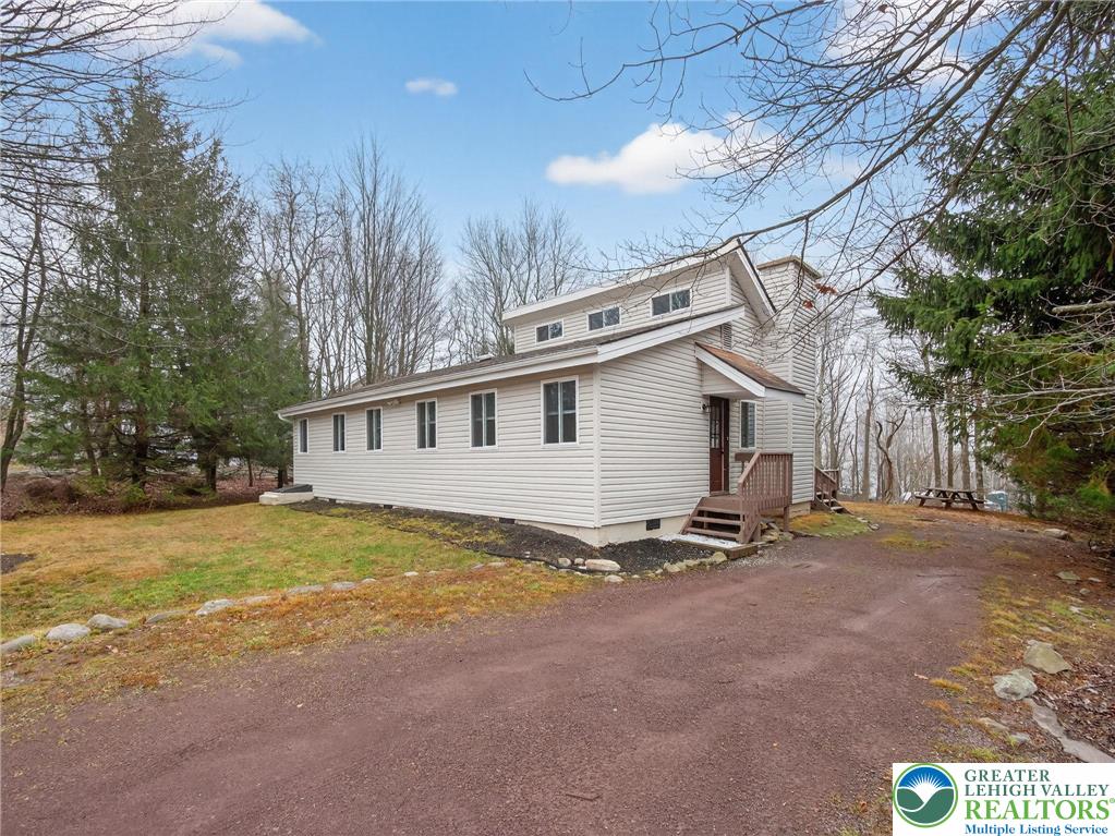 Tobyhanna Twp, Pennsylvania 18334, United States, 3 Bedrooms Bedrooms, ,1 BathroomBathrooms,Residential,Active,242234
