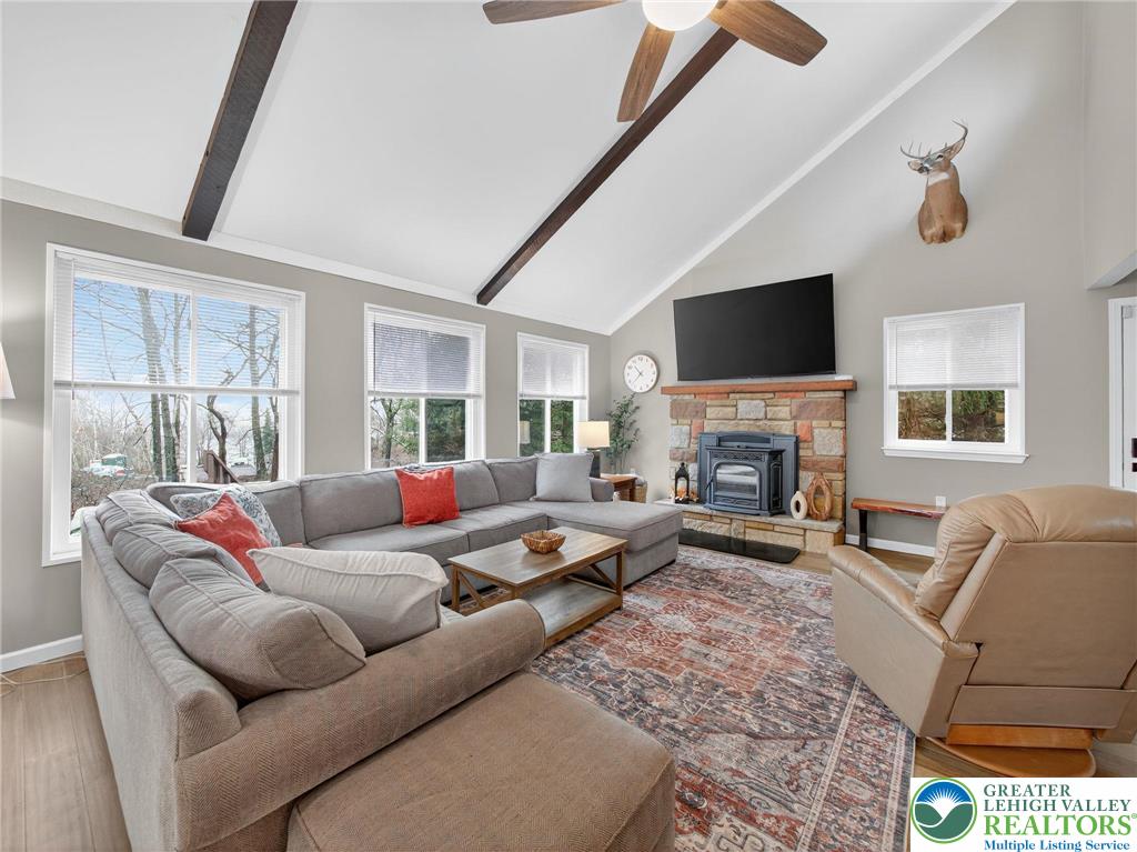 Tobyhanna Twp, Pennsylvania 18334, United States, 3 Bedrooms Bedrooms, ,1 BathroomBathrooms,Residential,Active,242234