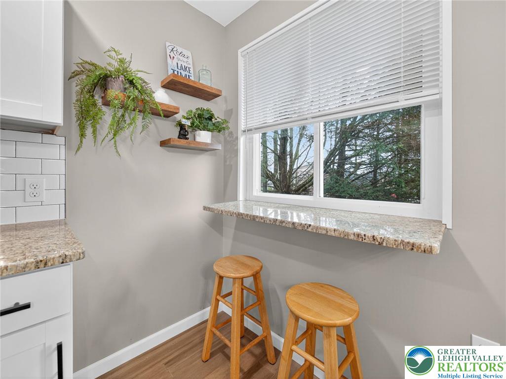 Tobyhanna Twp, Pennsylvania 18334, United States, 3 Bedrooms Bedrooms, ,1 BathroomBathrooms,Residential,Active,242234