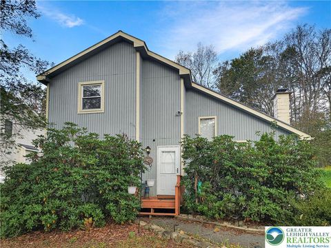 Photo of 2144 Onondaga Way, Coolbaugh Twp, PA 18466 (MLS # 753337) Photo of 2144 Onondaga Way, Coolbaugh Twp, PA 18466 (MLS # 753337)