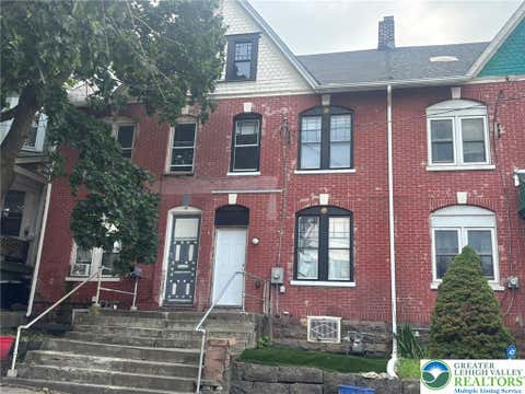 Townhouse For Rent - 141 S 6th Street<br/> Northampton County, Easton, PA 18042