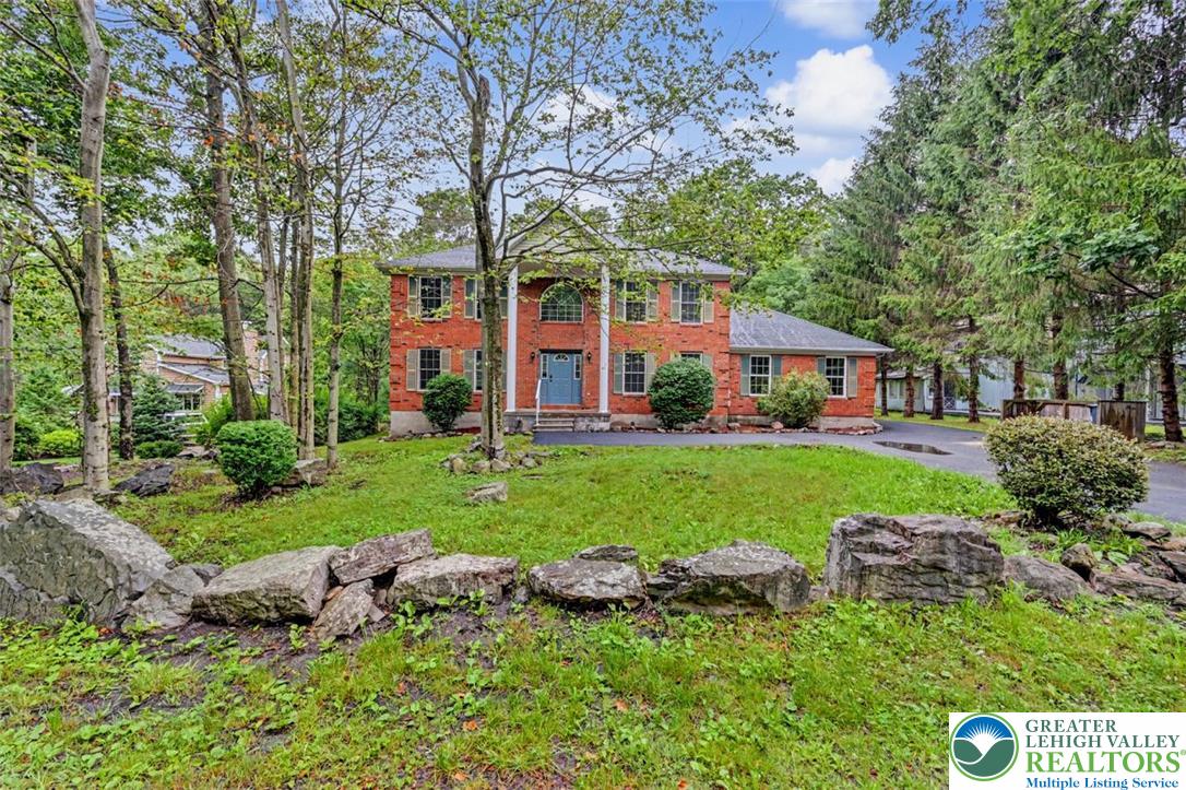 564 Cayuga Drive