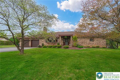 Photo of 3838 Javalyn Court, Washington Twp, PA 18080 (MLS # 775964)