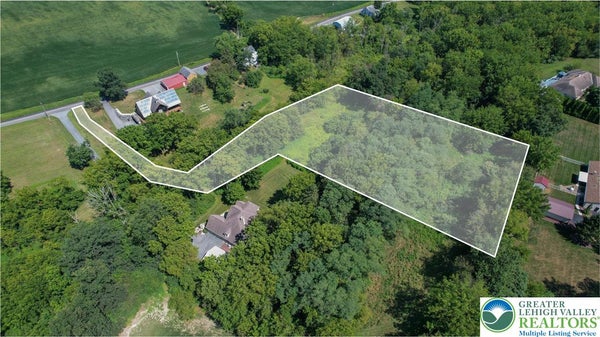 4760 MULBERRY ST, COPLAY, PA 18037 - Image 4fe37f8b512a7fe5a229e5eb7ee0d164/1423725628