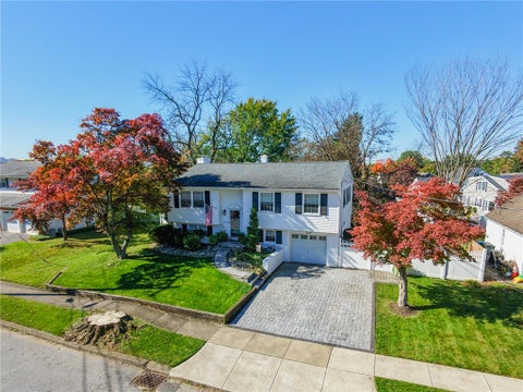 Photo for 144 Pickford Avenue