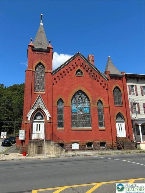 Photo of 19 N 4th Street, Mahanoy City Boro, PA 17948 (MLS # 763722) Photo of 19 N 4th Street, Mahanoy City Boro, PA 17948 (MLS # 763722)