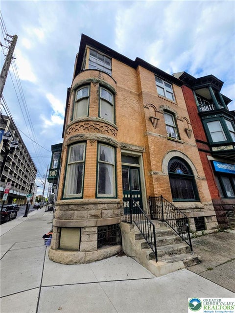 Photo for 102 N 8th Street 4