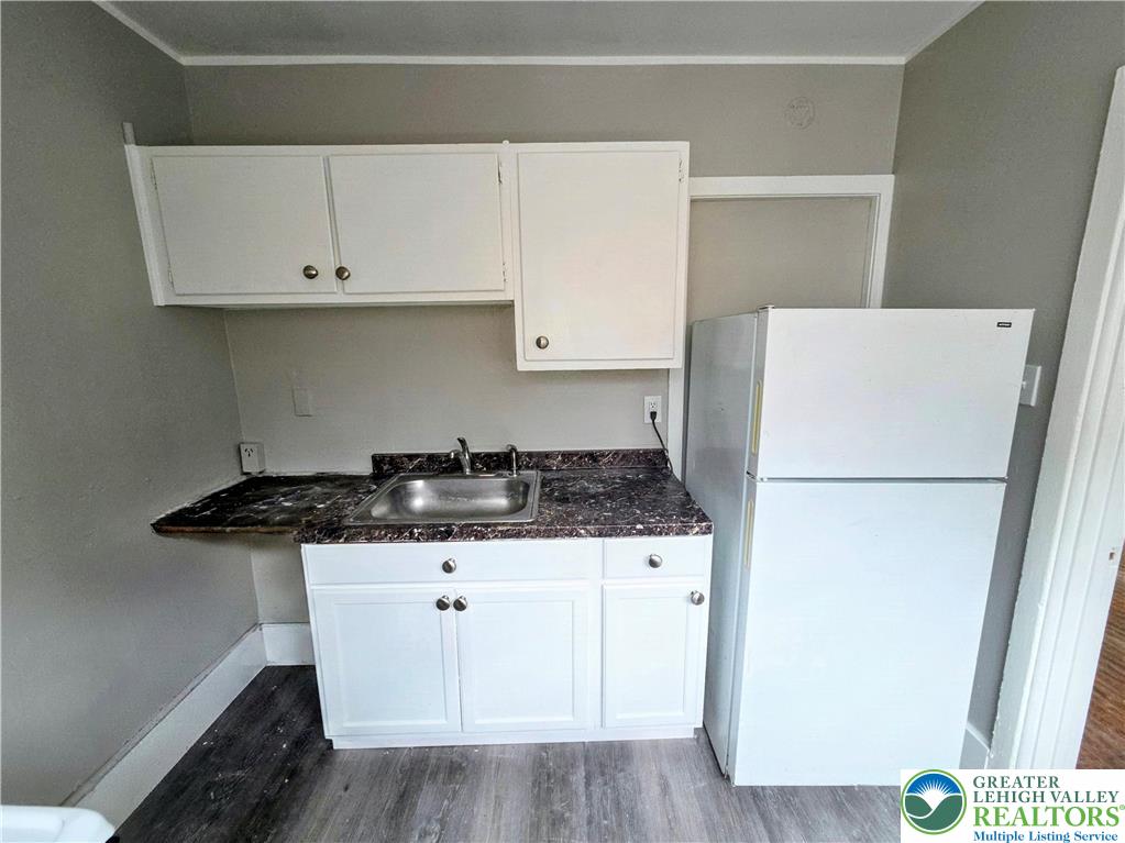 102 N 8th Street 4