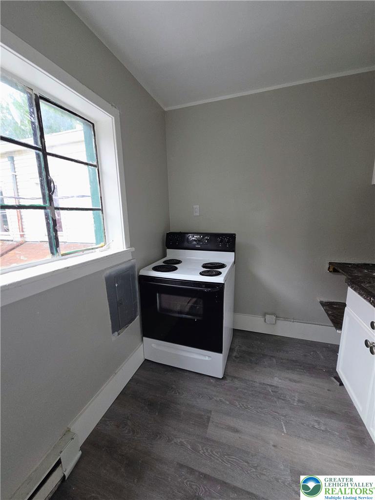 102 N 8th Street 4