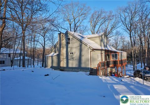 Photo of 1216 Dogwood Lane, Lehman Twp, PA 18324 (MLS # 772549)