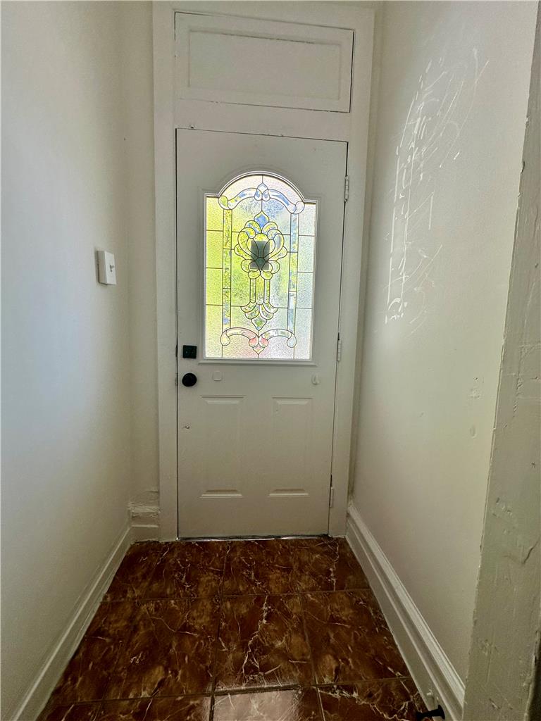 129 W Allen Street