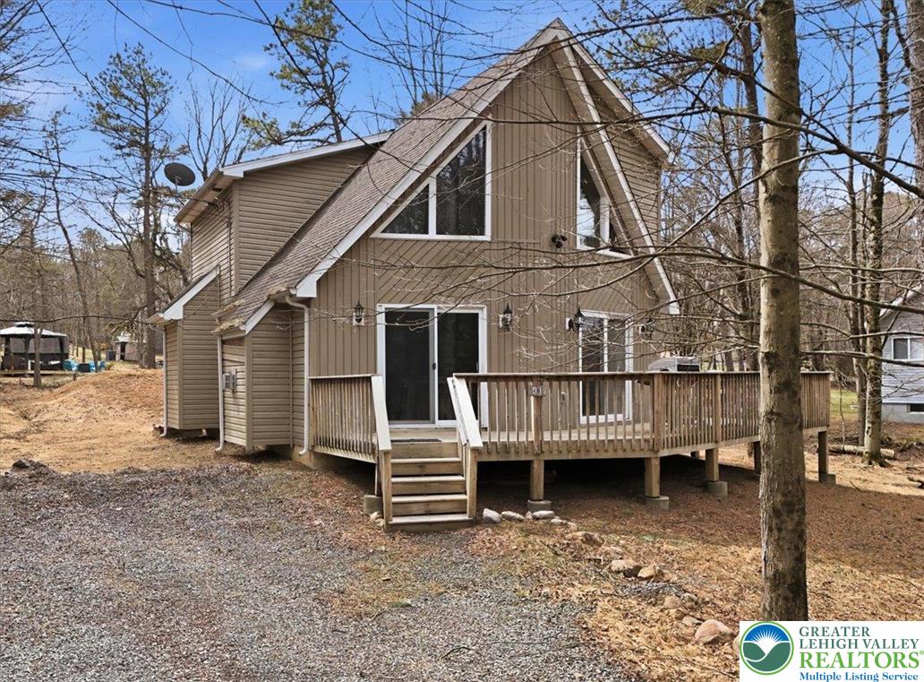 48 Hunt Trail