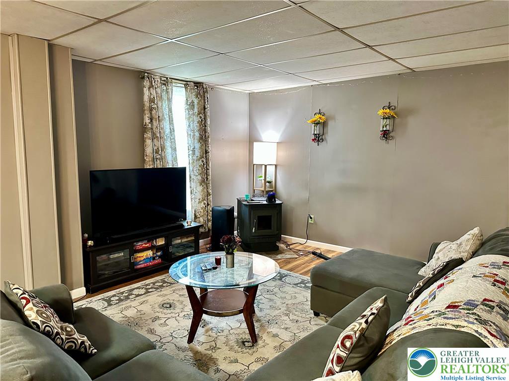 Northampton Boro, Pennsylvania 18067, United States, 4 Bedrooms Bedrooms, ,2 BathroomsBathrooms,Residential,Active,168039