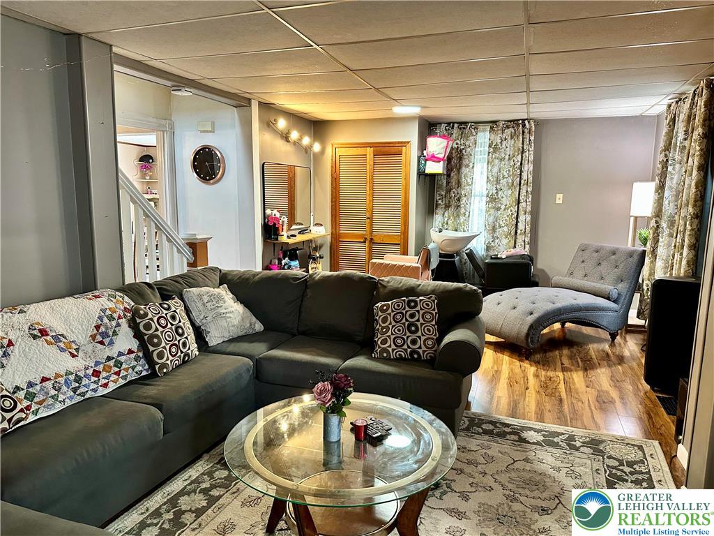 Northampton Boro, Pennsylvania 18067, United States, 4 Bedrooms Bedrooms, ,2 BathroomsBathrooms,Residential,Active,168039