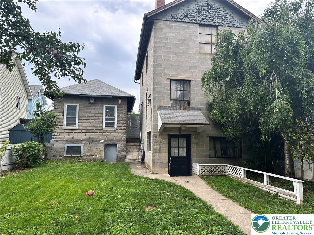 Northampton Boro, Pennsylvania 18067, United States, 4 Bedrooms Bedrooms, ,2 BathroomsBathrooms,Residential,Active,168039