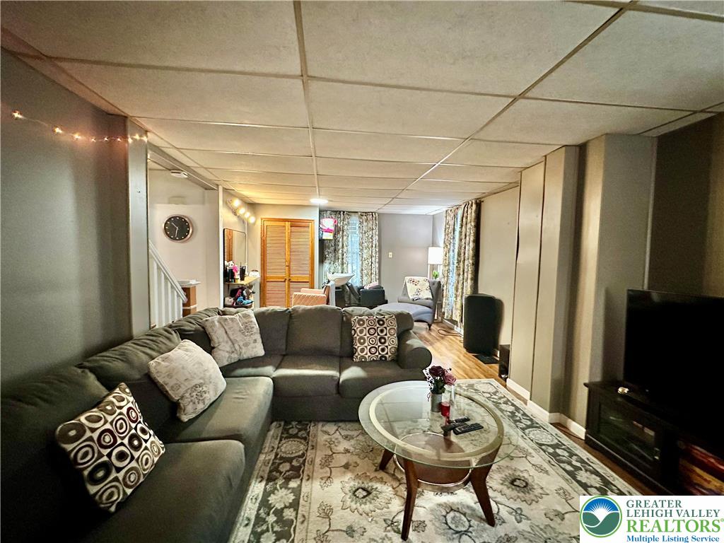 Northampton Boro, Pennsylvania 18067, United States, 4 Bedrooms Bedrooms, ,2 BathroomsBathrooms,Residential,Active,168039