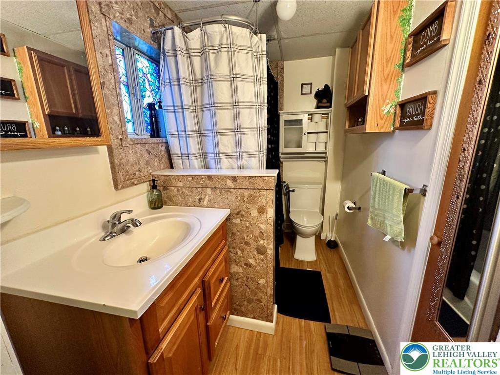 Northampton Boro, Pennsylvania 18067, United States, 4 Bedrooms Bedrooms, ,2 BathroomsBathrooms,Residential,Active,168039