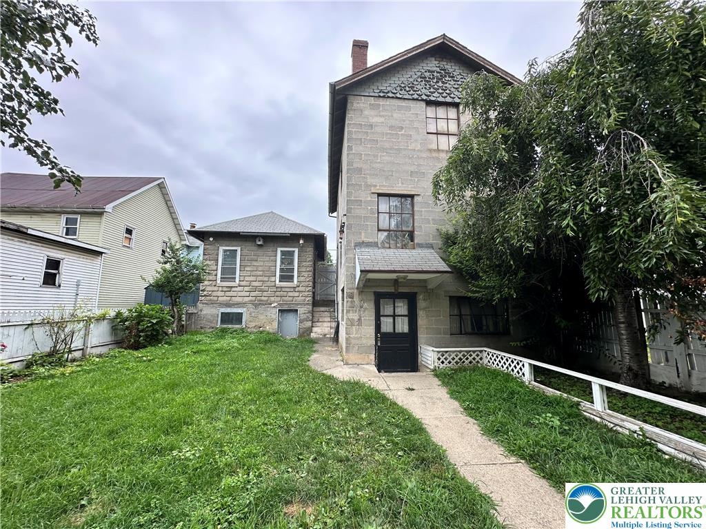 Northampton Boro, Pennsylvania 18067, United States, 4 Bedrooms Bedrooms, ,2 BathroomsBathrooms,Residential,Active,168039