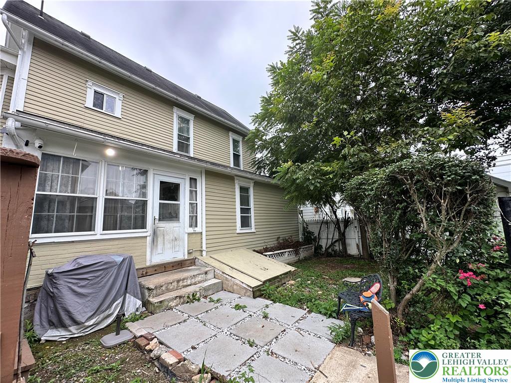 Northampton Boro, Pennsylvania 18067, United States, 4 Bedrooms Bedrooms, ,2 BathroomsBathrooms,Residential,Active,168039