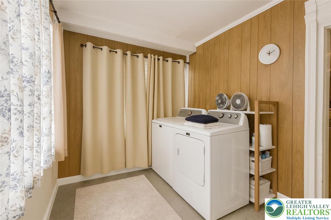 Northampton Boro, Pennsylvania 18067, United States, 4 Bedrooms Bedrooms, ,2 BathroomsBathrooms,Residential,Active,168039