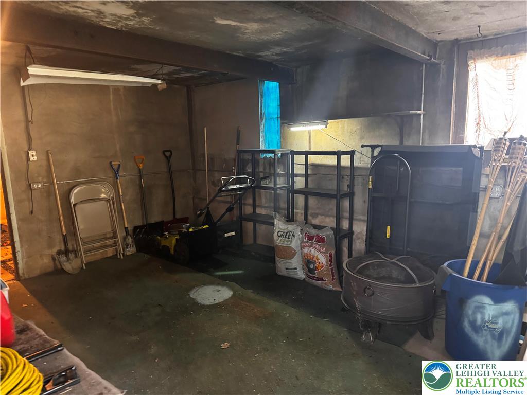 Northampton Boro, Pennsylvania 18067, United States, 4 Bedrooms Bedrooms, ,2 BathroomsBathrooms,Residential,Active,168039