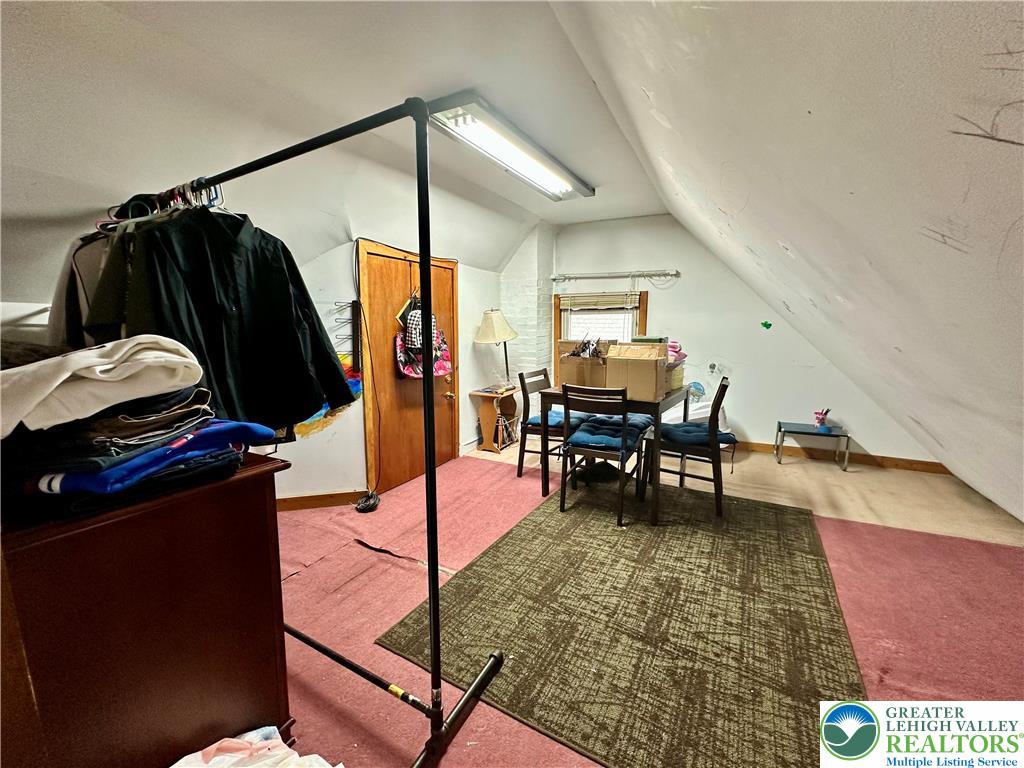 Northampton Boro, Pennsylvania 18067, United States, 4 Bedrooms Bedrooms, ,2 BathroomsBathrooms,Residential,Active,168039