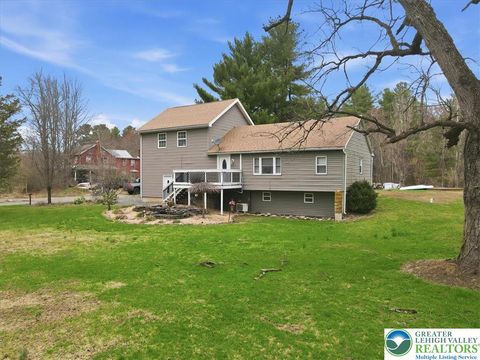 Photo of 1544 County Park Road, Chestnuthill Twp, PA 18331 (MLS # 774282)