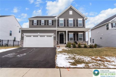 Photo of 820 Hendon Lane, Catasauqua, PA 18032 (MLS # 770200)