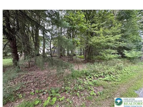 Photo of 1151 Lexington Avenue #38, Coolbaugh Twp, PA 18344 (MLS # 772507)