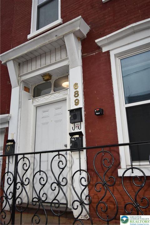 Homes For Sale - 689 Ferry Street<br/> Northampton County, Easton, PA 18042