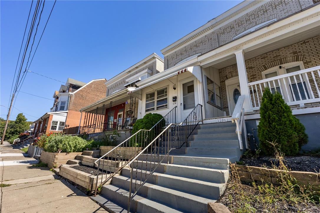 230 E Fairview Street