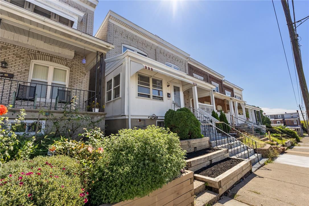 230 E Fairview Street