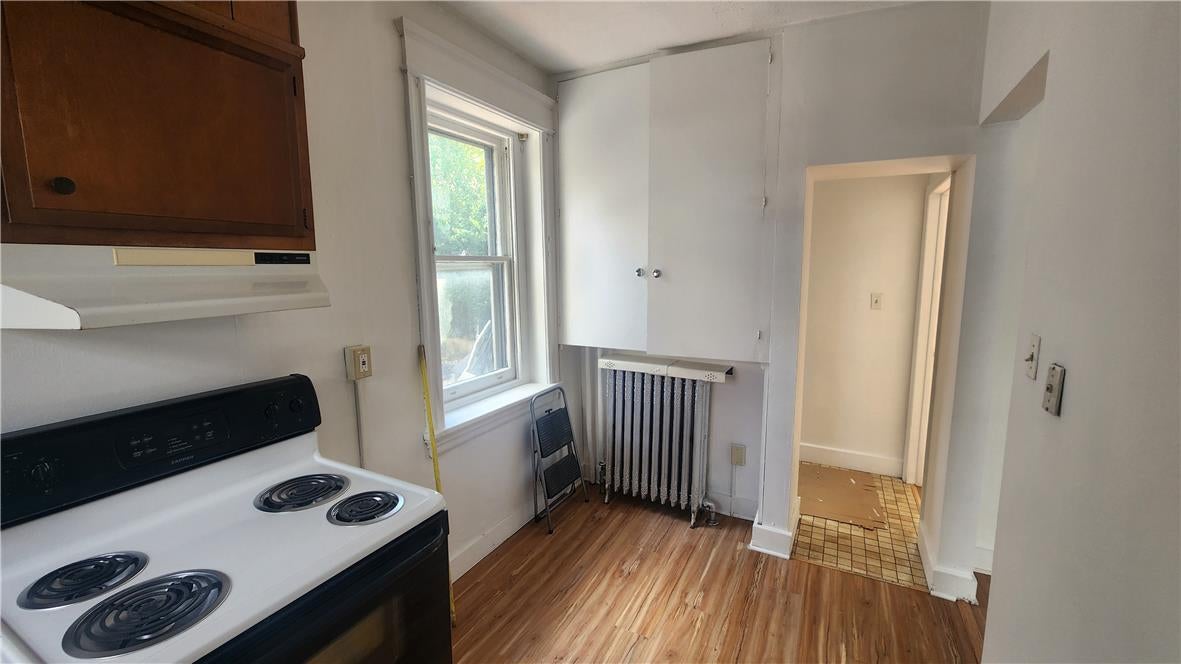 527 Wyandotte Street 1st Floor-Rear