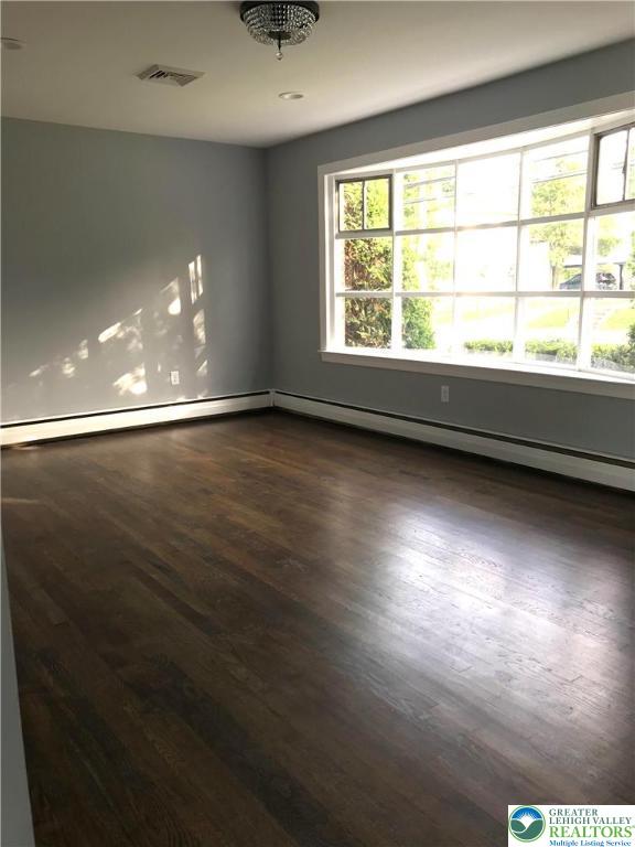 Stockertown Boro, Pennsylvania 18083, United States, 3 Bedrooms Bedrooms, ,1 BathroomBathrooms,Residential,Active,221917